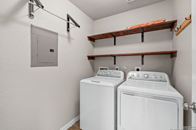 8525 NORIAS WHEEL, San Antonio, TX 78254