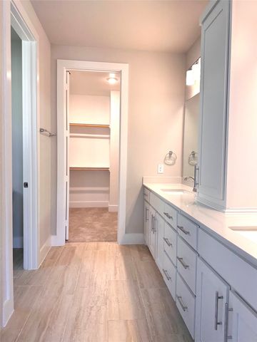 8121 Bromley Drive, Dallas, TX 75231