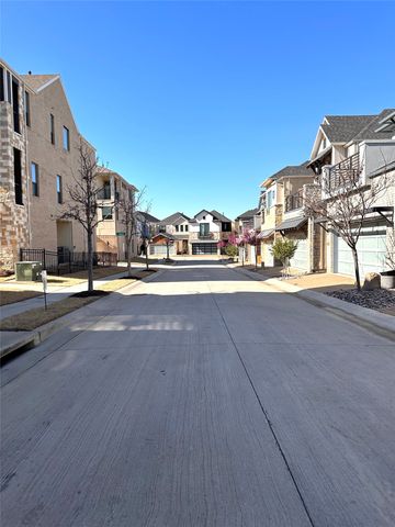 8121 Bromley Drive, Dallas, TX 75231