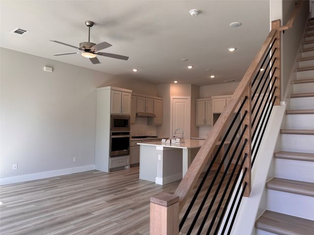 8121 Bromley Drive, Dallas, TX 75231