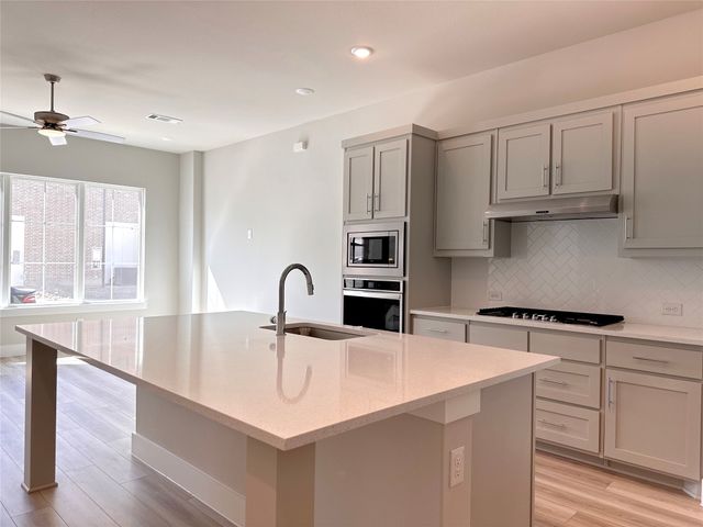 8121 Bromley Drive, Dallas, TX 75231
