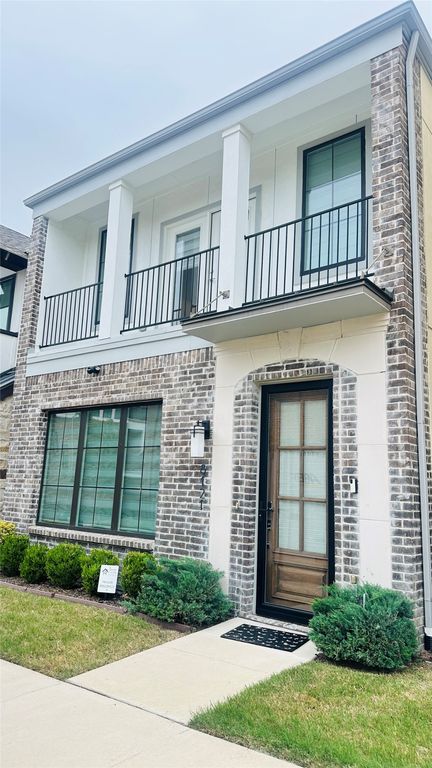 8121 Bromley Drive, Dallas, TX 75231