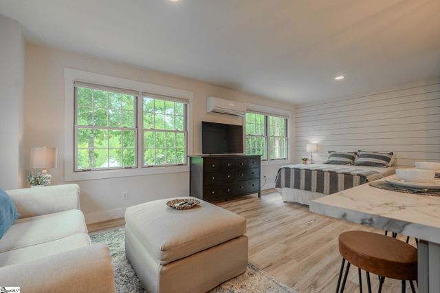 408 W Faris Road, Greenville, SC 29605