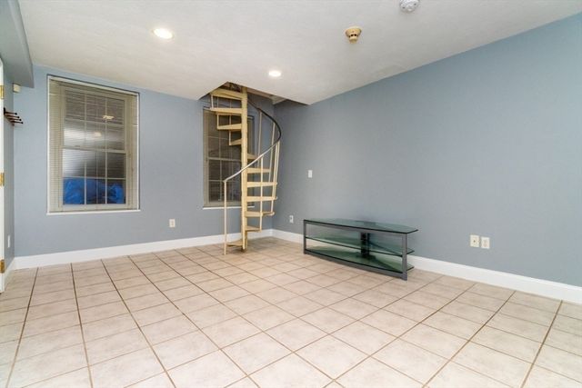 35 Chestnut St 2, Chelsea, MA 02150