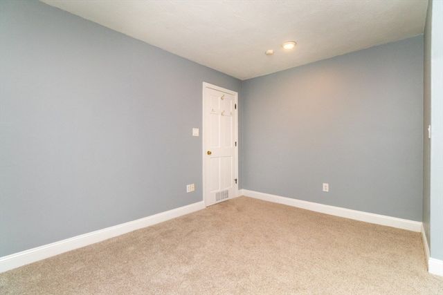 35 Chestnut St 2, Chelsea, MA 02150