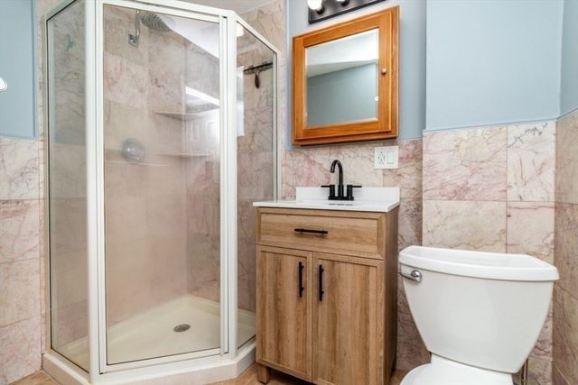 35 Chestnut St 2, Chelsea, MA 02150