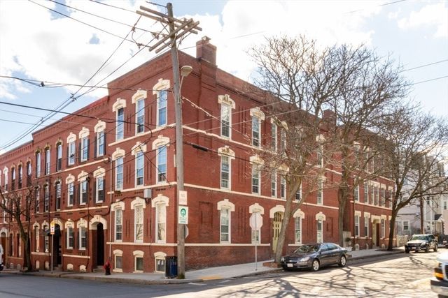 35 Chestnut St 2, Chelsea, MA 02150