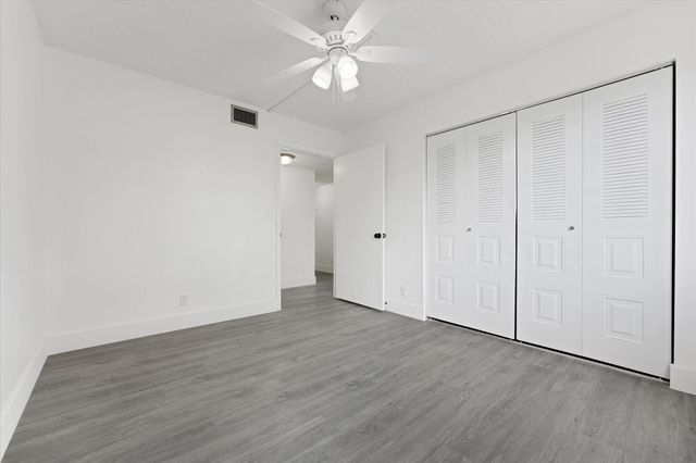 8040 Hampton Boulevard 306, North Lauderdale, FL 33068