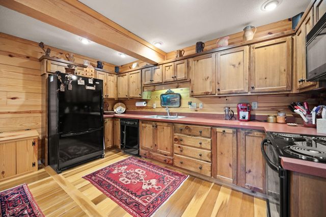 80-2 Woodson Bend Resort, Bronston, KY 42518