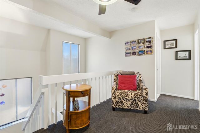 38 Carriage Place, Edison, NJ 08820