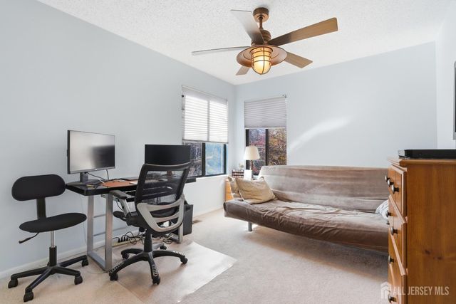 38 Carriage Place, Edison, NJ 08820