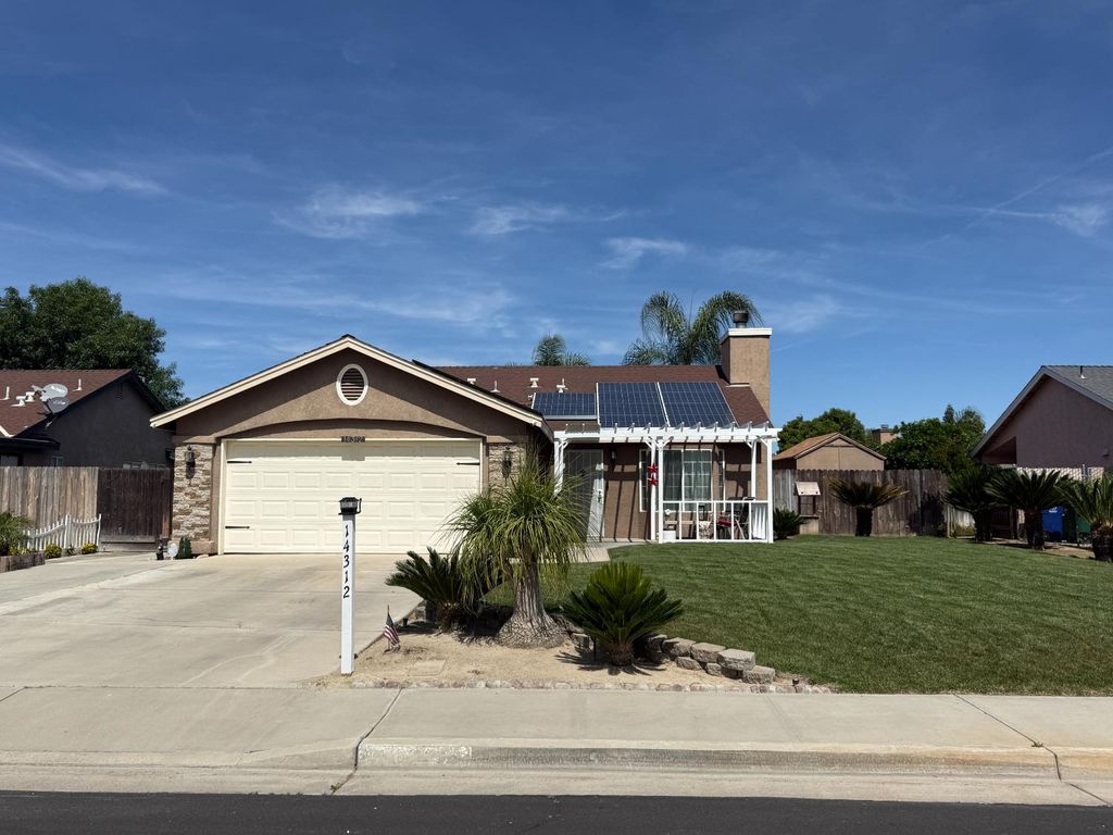 Image 1 of property listing at 14312 W B Street, Kerman, CA 93630