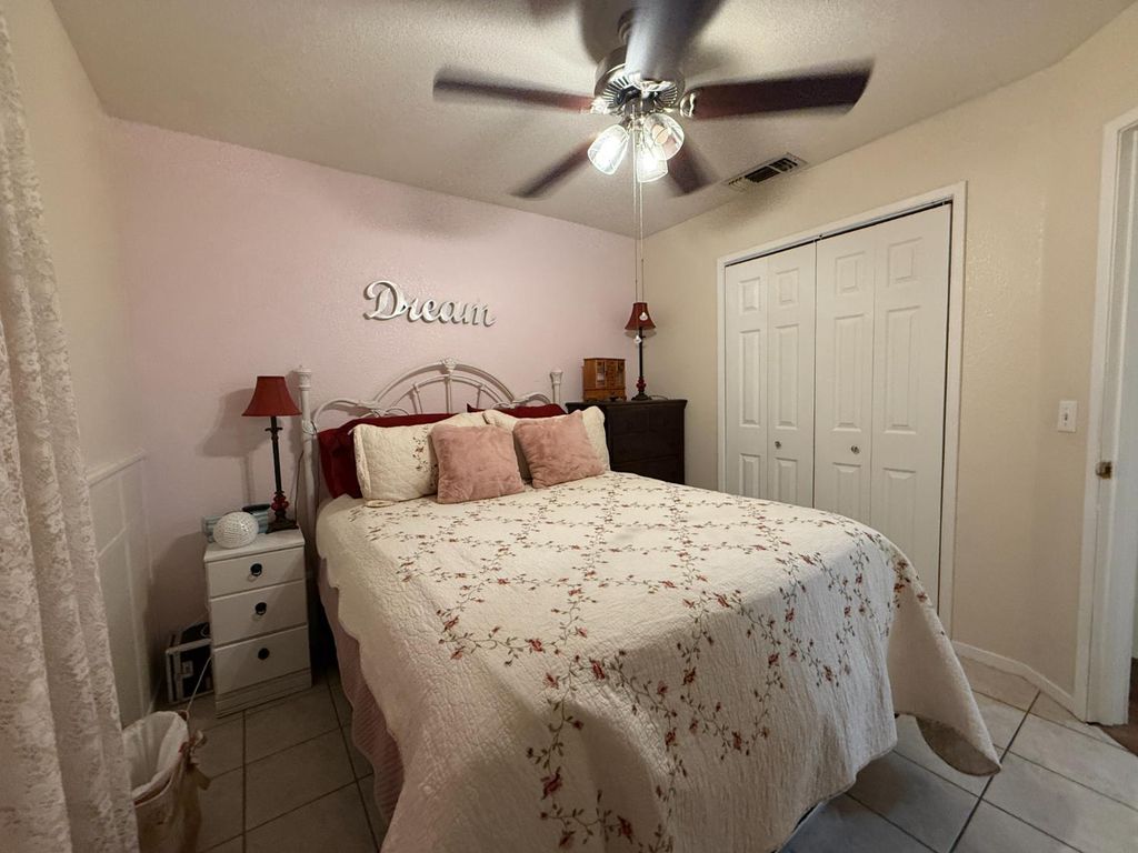 Image 10 of property listing at 14312 W B Street, Kerman, CA 93630