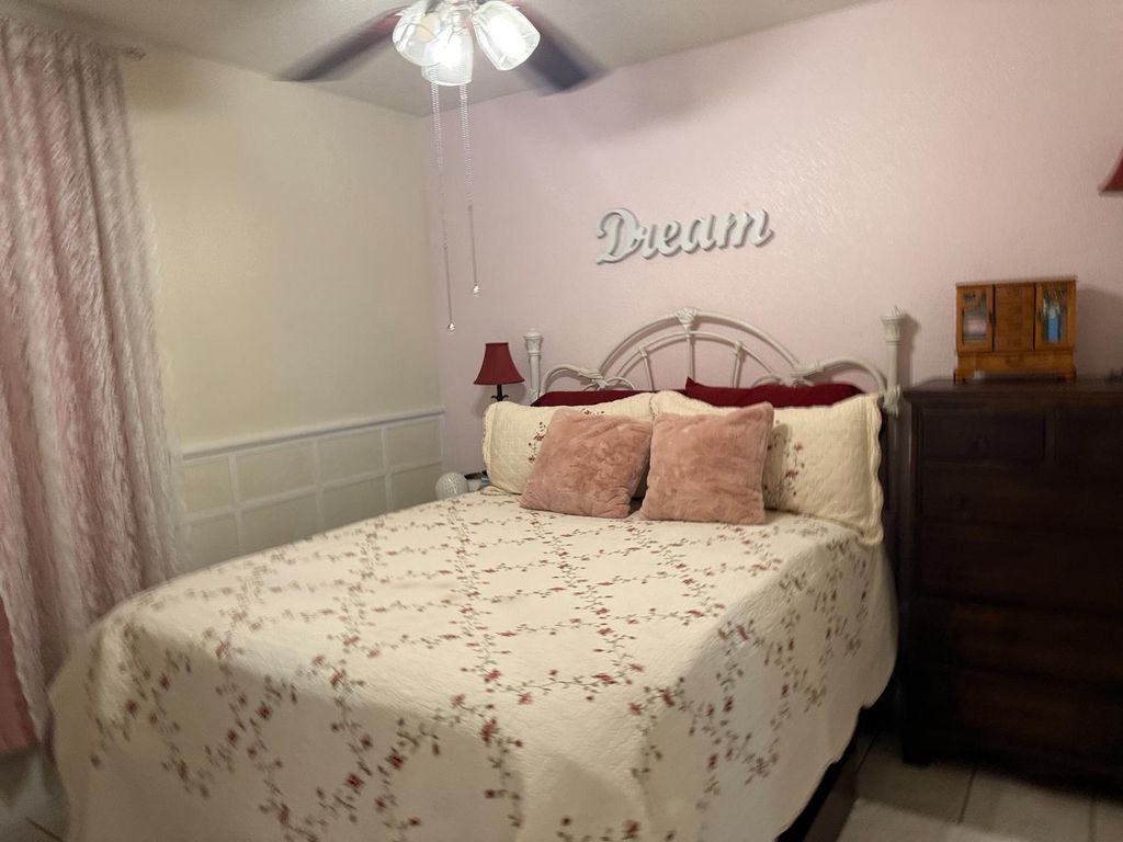 Image 11 of property listing at 14312 W B Street, Kerman, CA 93630