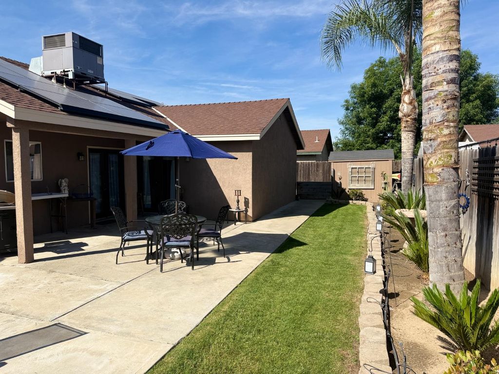 Image 17 of property listing at 14312 W B Street, Kerman, CA 93630