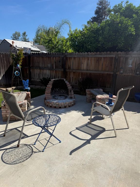 Image 19 of property listing at 14312 W B Street, Kerman, CA 93630