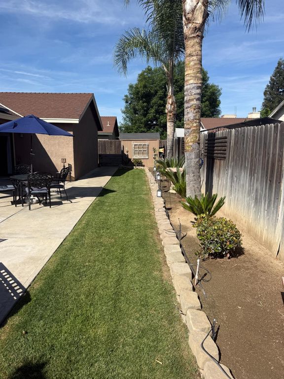 Image 20 of property listing at 14312 W B Street, Kerman, CA 93630