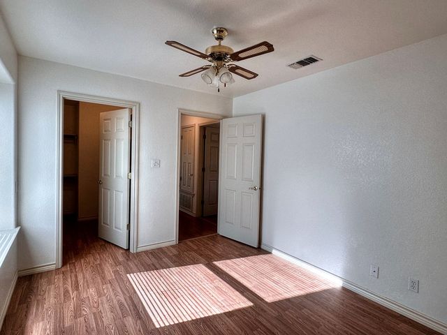 1208 Cypress Creek Rd, Kerrville, TX 78028