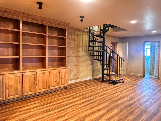 1208 Cypress Creek Rd, Kerrville, TX 78028