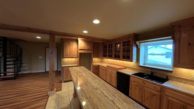 1208 Cypress Creek Rd, Kerrville, TX 78028