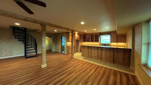 1208 Cypress Creek Rd, Kerrville, TX 78028