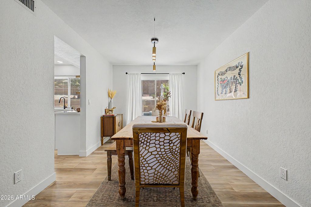 Image 10 of property listing at 14227 N 22ND Street, Phoenix, AZ 85022