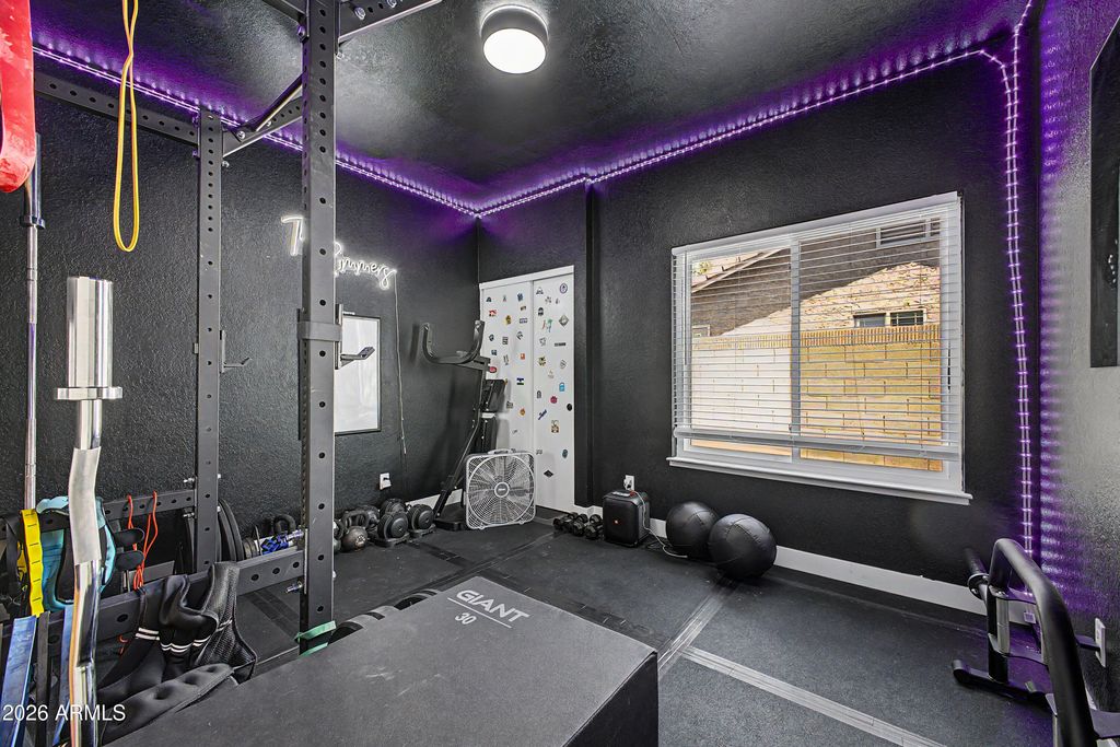 Image 23 of property listing at 14227 N 22ND Street, Phoenix, AZ 85022
