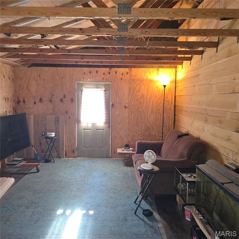 9647 E Barat Rd., Mount Vernon, IL 62864