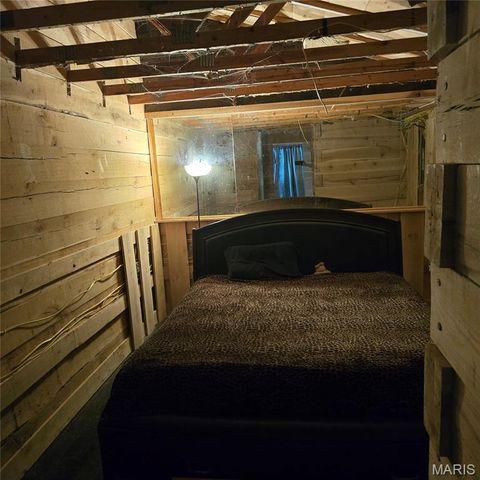 9647 E Barat Rd., Mount Vernon, IL 62864