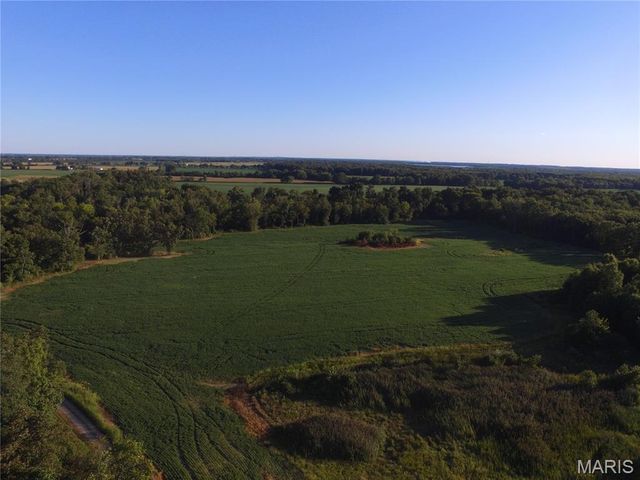 9647 E Barat Rd., Mount Vernon, IL 62864