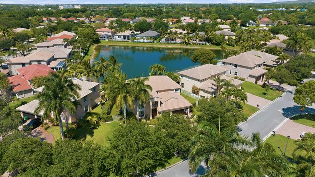 5947 NW 54th Circle, Coral Springs, FL 33067