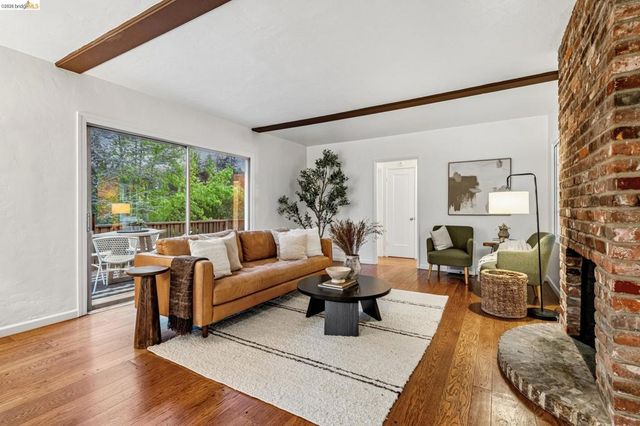 1201 Mountain Blvd, Oakland, CA 94611