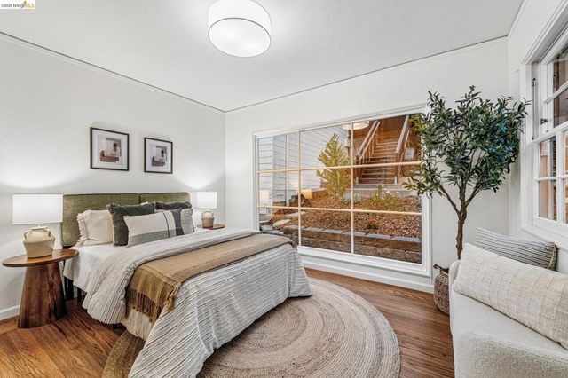 1201 Mountain Blvd, Oakland, CA 94611