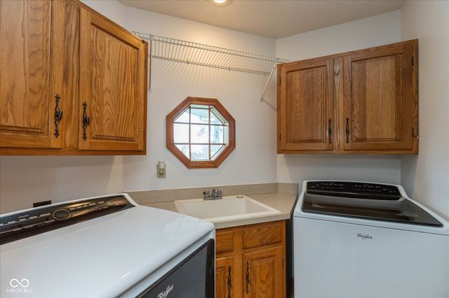 4651 Monterey Drive, Columbus, IN 47203