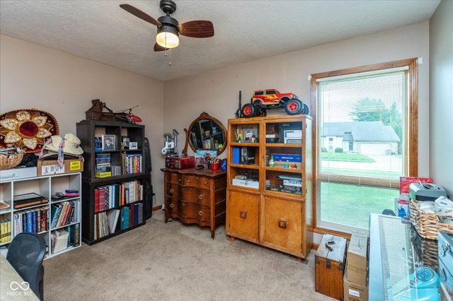 4651 Monterey Drive, Columbus, IN 47203