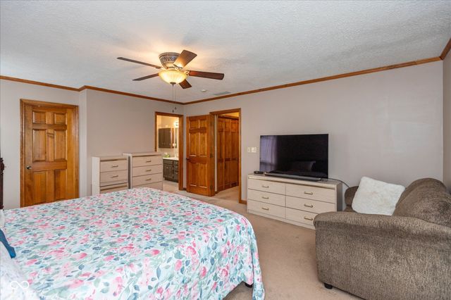 4651 Monterey Drive, Columbus, IN 47203