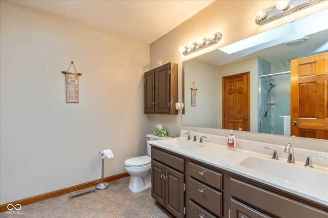 4651 Monterey Drive, Columbus, IN 47203