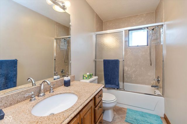 4651 Monterey Drive, Columbus, IN 47203