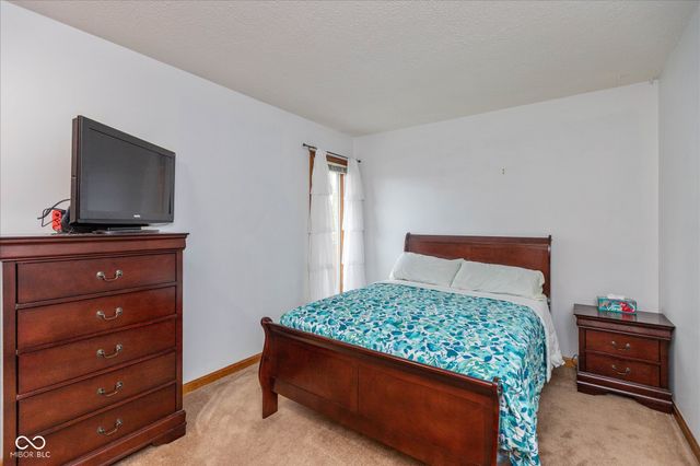 4651 Monterey Drive, Columbus, IN 47203