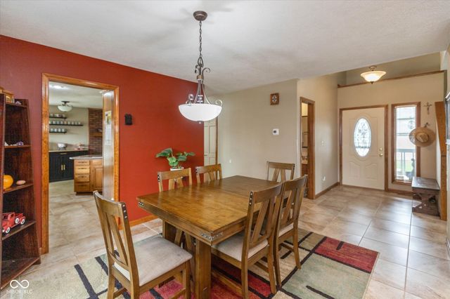 4651 Monterey Drive, Columbus, IN 47203