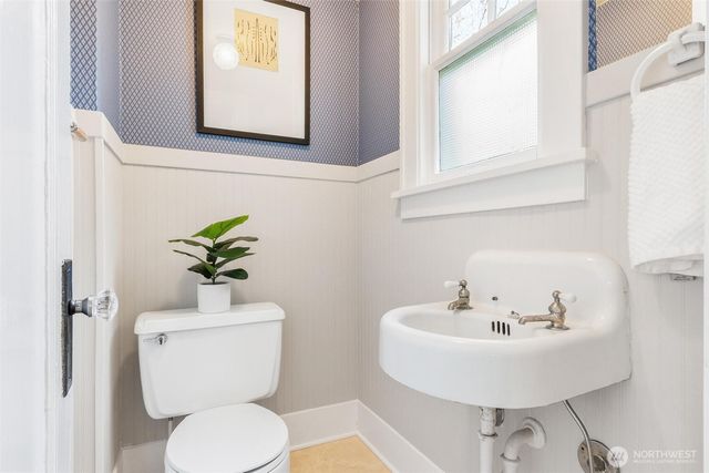 1101 Grand Avenue, Everett, WA 98201