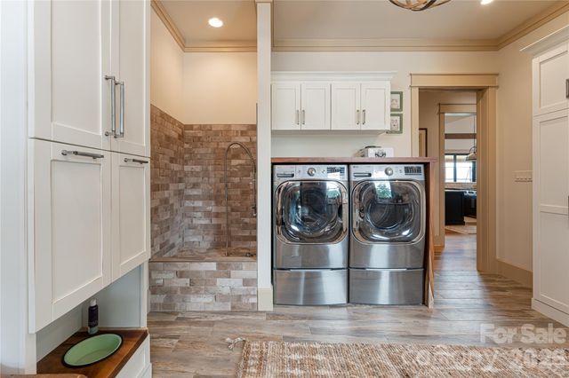 170 Bear View Road, Weaverville, NC 28787