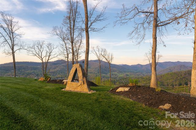 170 Bear View Road, Weaverville, NC 28787