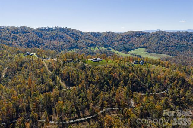 170 Bear View Road, Weaverville, NC 28787