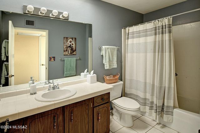 729 W LAS LOMITAS Road, Tucson, AZ 85704