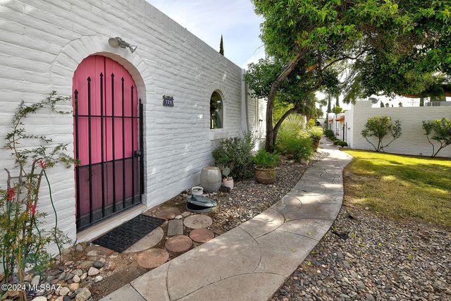 729 W LAS LOMITAS Road, Tucson, AZ 85704