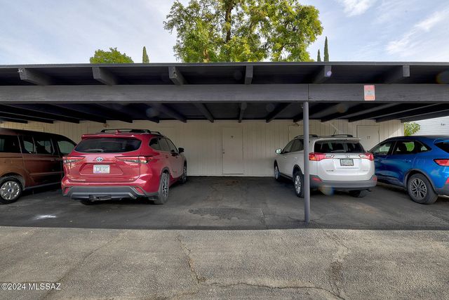 729 W LAS LOMITAS Road, Tucson, AZ 85704