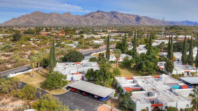 729 W LAS LOMITAS Road, Tucson, AZ 85704