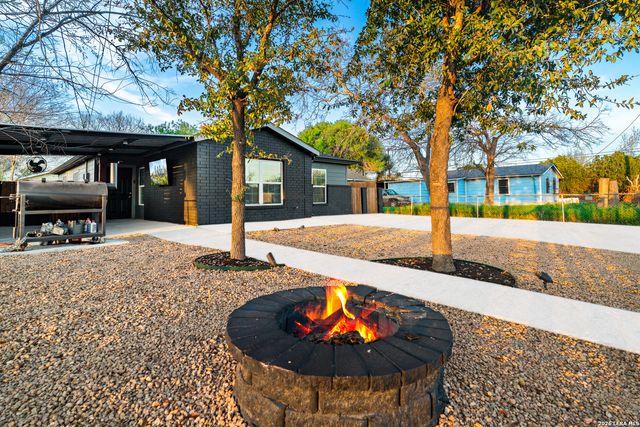 111 Ardmore, San Antonio, TX 78237