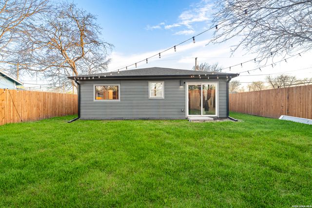 111 Ardmore, San Antonio, TX 78237